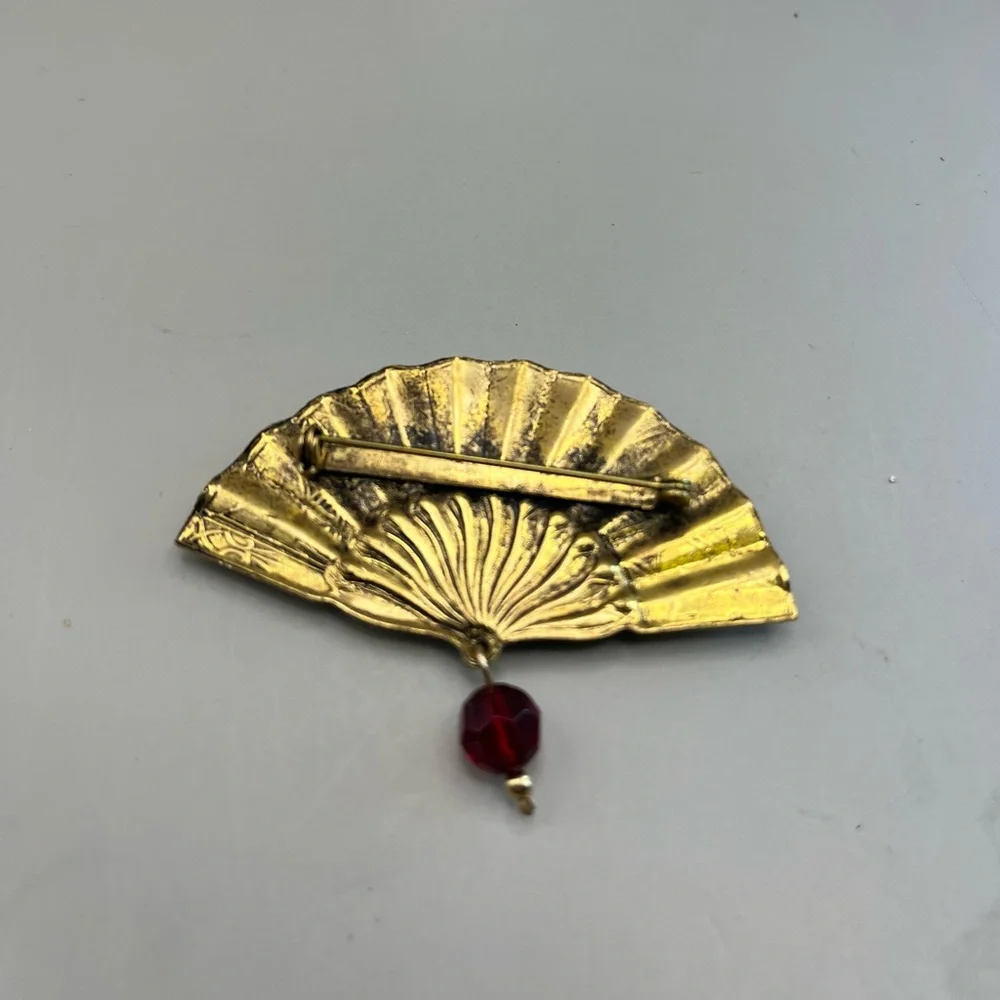 Elegant Vintage Gold and Red Fan Brooch